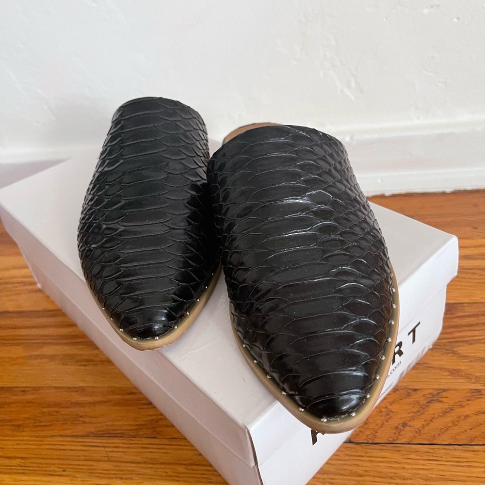 REPORT - WOMEN’S IRINA MULE - BLACK CROC - Picture 10 of 11